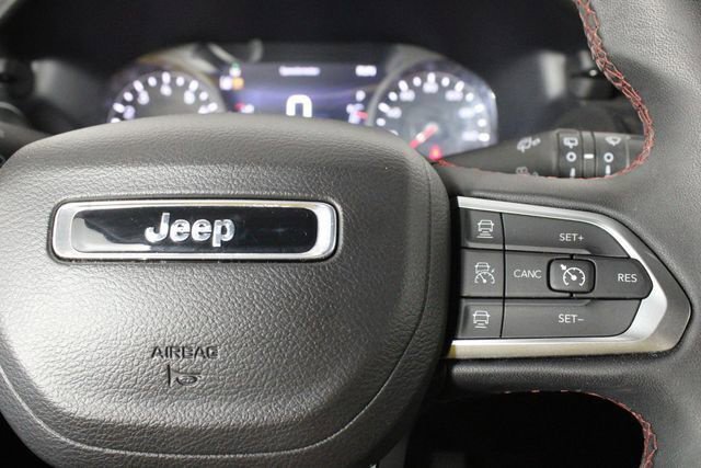Used 2024 Jeep Compass Trailhawk AWD/4WD image 27