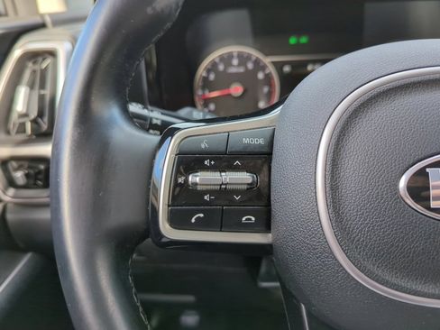 Used 2021 Kia Sorento S image 33
