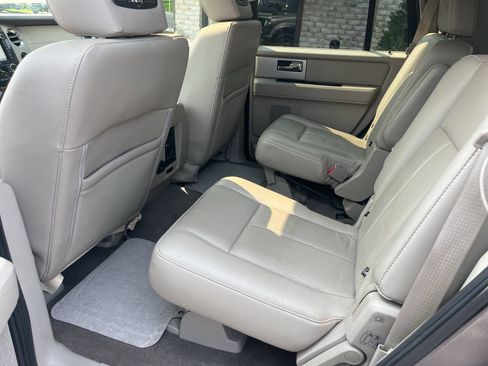 Used 2014 Ford Expedition Limited w/ Equipment Group 301A AWD/4WD image 35