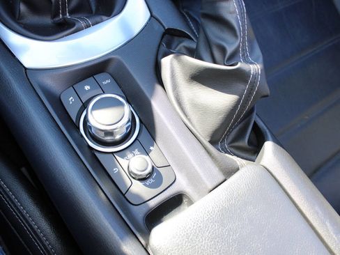 Used 2017 FIAT 124 Spider Lusso image 27