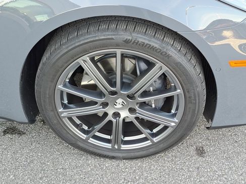 Used 2025 Porsche Panamera 4 image 11