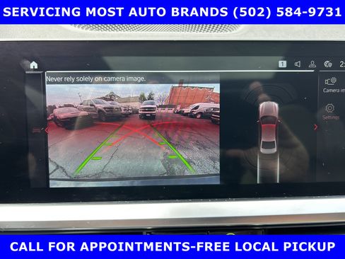 Used 2022 BMW 330i xDrive Sedan w/ Driving Assistance Package image 28