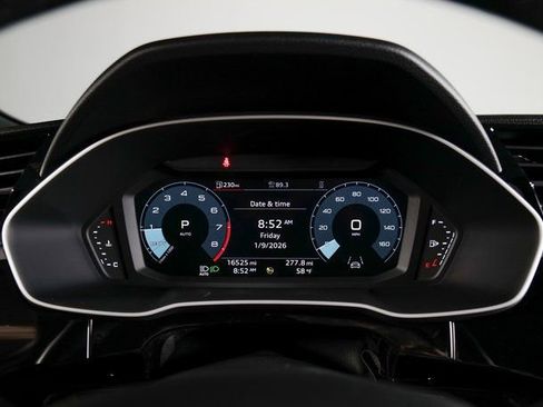Used 2023 Audi Q3 2.0T Premium Plus w/ Premium Plus Package image 17