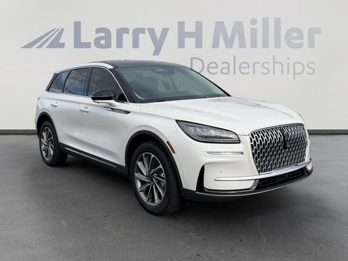 Used 2024 Lincoln Corsair FWD w/ Equipment Group 101A image 7