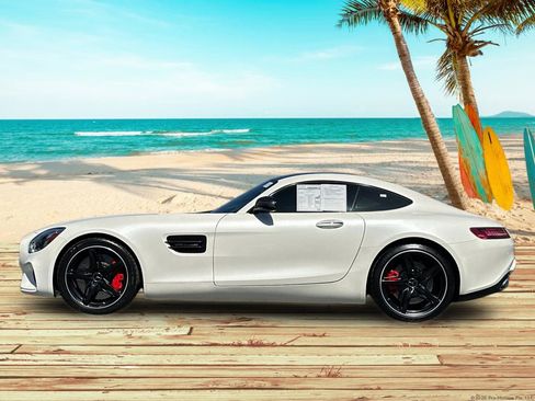 Used 2016 Mercedes-Benz AMG GT S image 3