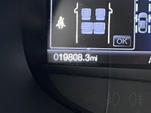 Used 2022 Ford Edge Titanium w/ Cargo Accessory Package image 17