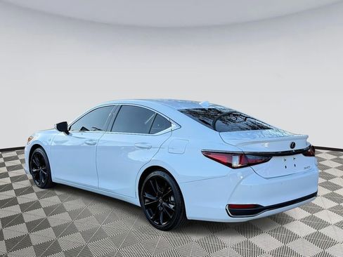 Used 2023 Lexus ES 300h F Sport w/ Accessory Package (Z1) image 3
