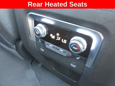 Used 2022 GMC Yukon Denali w/ Denali Premium Package AWD/4WD image 28