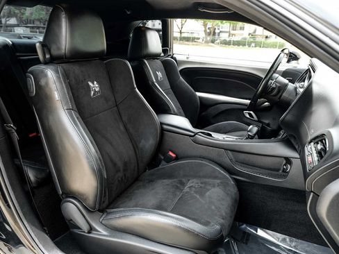 Used 2021 Dodge Challenger R/T Scat Pack RWD image 31