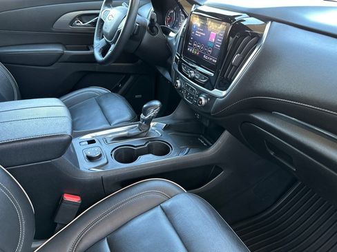 Certified 2022 Chevrolet Traverse Premier AWD/4WD image 21