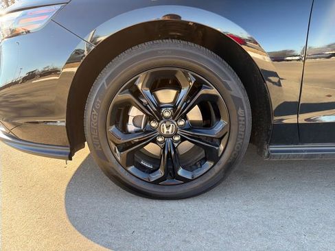 Certified 2025 Honda Accord SE image 27