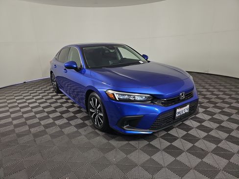 Certified 2024 Honda Civic EX image 2
