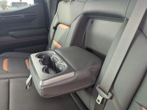 Used 2024 GMC Sierra 1500 AT4 w/ Technology Package image 25