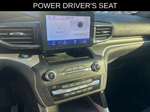Used 2020 Ford Explorer XLT w/ Equipment Group 202A RWD image 23