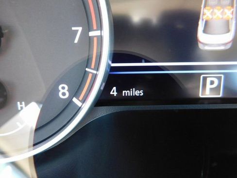 Used 2025 Nissan Sentra SR image 29