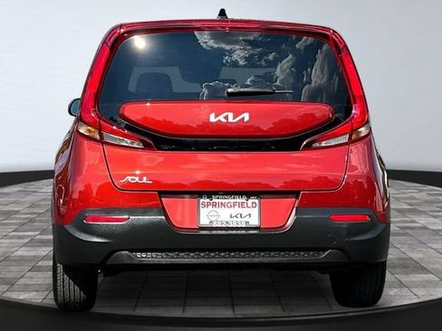 Used 2022 Kia Soul S FWD image 5