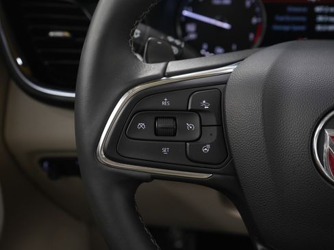 Used 2022 Buick Envision Avenir w/ Technology Package II image 25