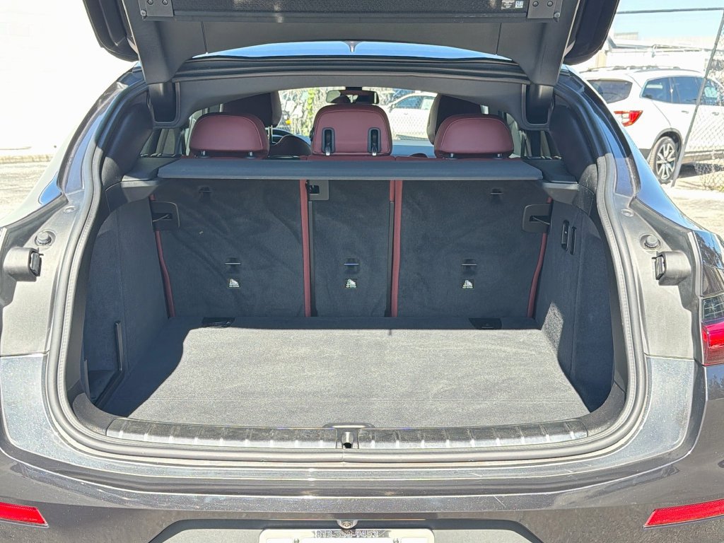 Used 2025 BMW X4 xDrive30i AWD/4WD image 11