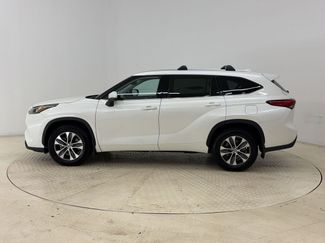 Used 2020 Toyota Highlander XLE AWD/4WD video 2