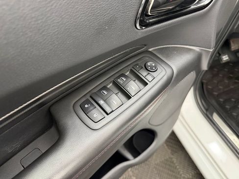 Used 2022 Dodge Durango R/T w/ Trailer Tow Group IV AWD/4WD image 12