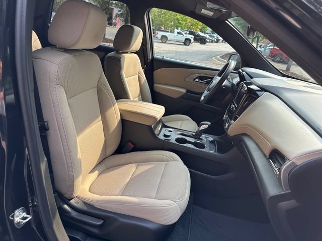Used 2023 Chevrolet Traverse LS w/ Safety Package FWD image 29