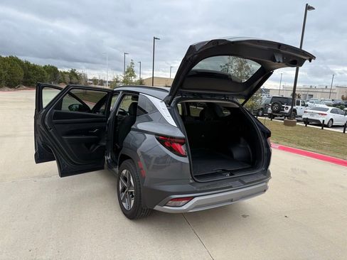 Certified 2025 Hyundai Tucson SEL image 25
