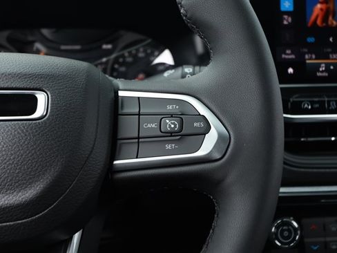 New 2026 Jeep Compass Latitude AWD/4WD image 14