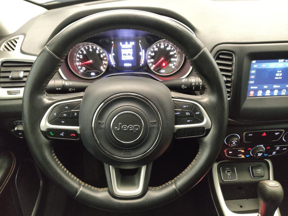 Used 2019 Jeep Compass Latitude FWD image 22