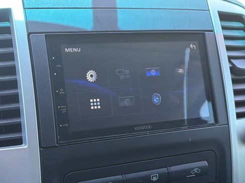 Used 2014 Nissan Xterra X AWD/4WD image 15