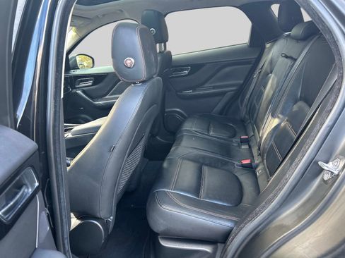 Used 2020 Jaguar F-PACE Prestige image 10