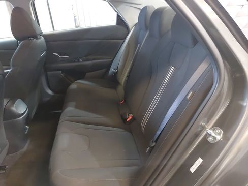 Certified 2025 Hyundai Elantra Hybrid FWD image 15