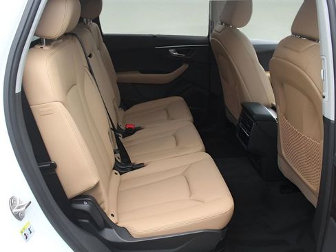 New 2025 Audi Q7 3.0T Premium Plus image 17