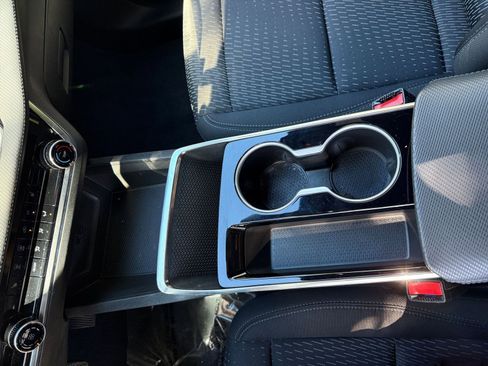 Used 2025 Chevrolet Equinox LT image 35