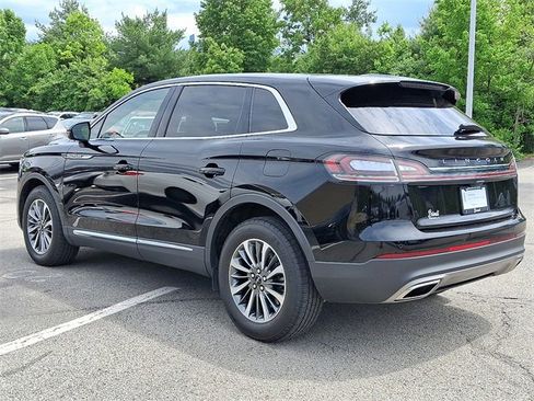 Certified 2023 Lincoln Nautilus Reserve AWD/4WD image 4