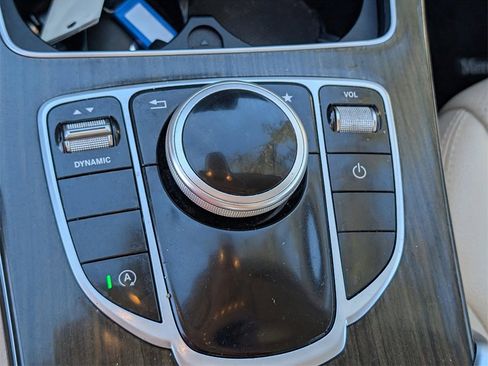 Used 2018 Mercedes-Benz C 300 Sedan w/ Premium Package image 31