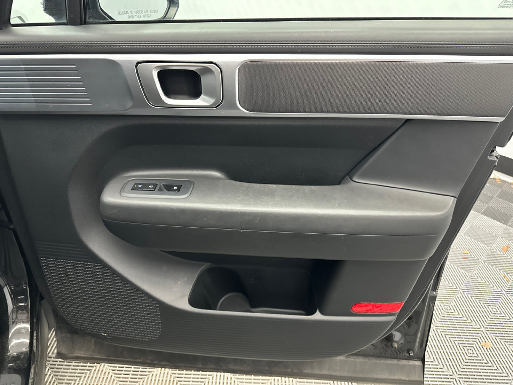 Used 2024 Hyundai Santa Fe SE FWD image 12