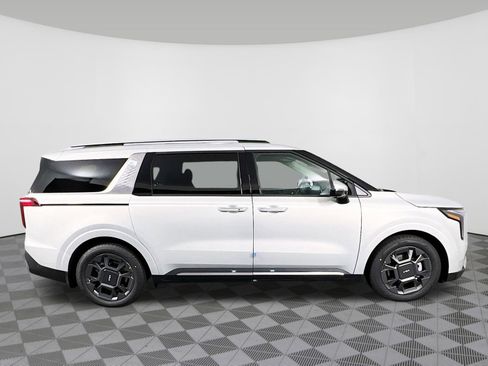 New 2025 Kia Carnival SX FWD image 34