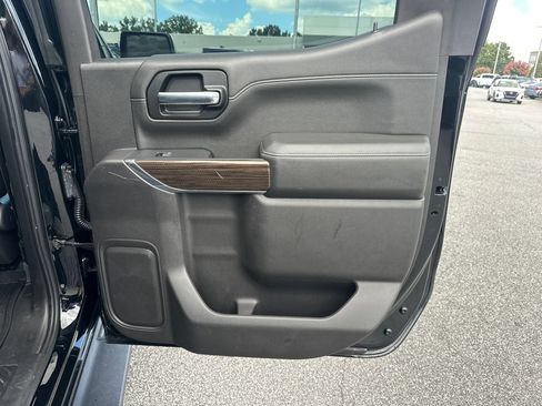 Used 2020 Chevrolet Silverado 1500 RST AWD/4WD image 16