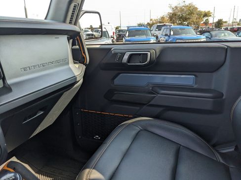 Certified 2024 Ford Bronco Badlands image 17