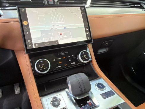 Used 2026 Jaguar F-PACE R-Dynamic S AWD/4WD image 21