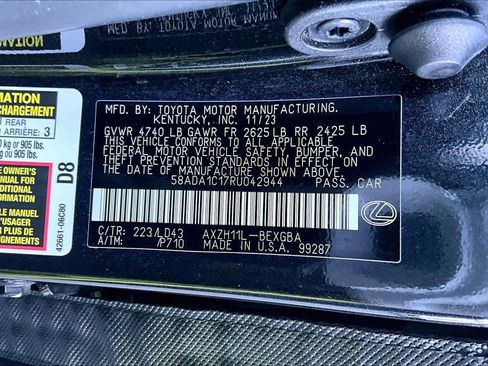 Used 2024 Lexus ES 300h w/ Premium Package image 37