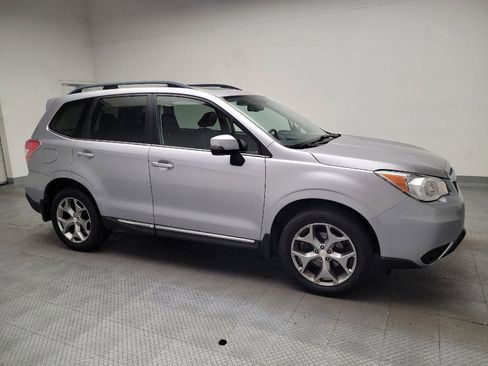 Used 2016 Subaru Forester 2.5i Touring AWD/4WD image 11