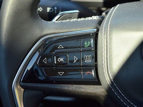 Used 2023 Jeep Grand Cherokee L Overland image 20