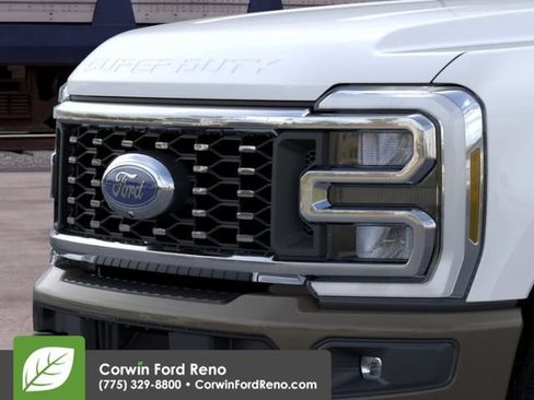 New 2026 Ford F350 4x4 Crew Cab DRW Super Duty image 19