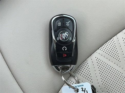 Used 2023 Buick Enclave Avenir w/ Avenir Technology Package image 33