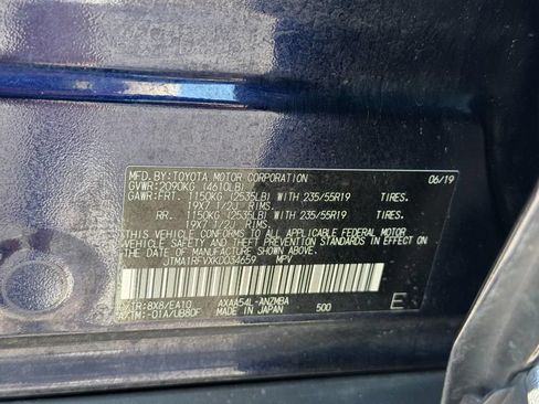 Used 2019 Toyota RAV4 XLE Premium w/ Cold Weather Package AWD/4WD image 31