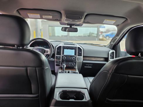 Used 2019 Ford F150 Lariat w/ Equipment Group 502A Luxury image 12