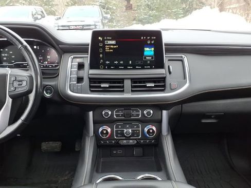 Used 2022 GMC Yukon SLT w/ SLT Luxury Package image 13