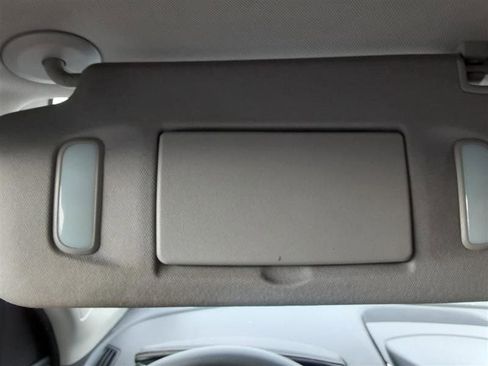 Used 2017 GMC Terrain SLE image 30