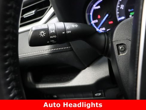 Certified 2023 Toyota RAV4 XLE Premium image 25